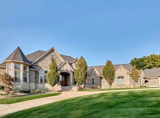 965 Stonecastle Dr, O'Fallon, MO 63366