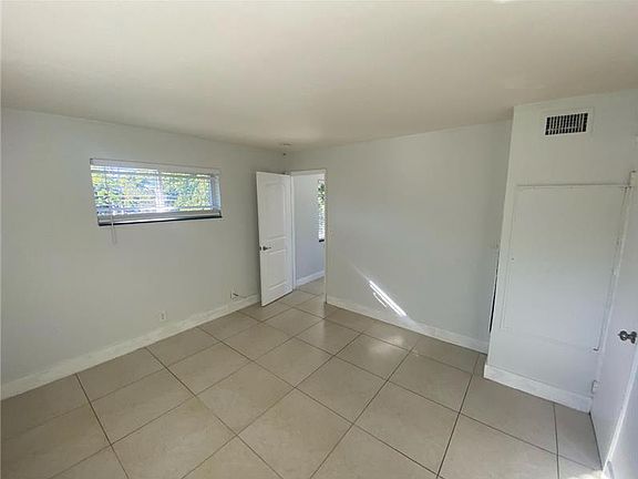 2nd image of 4417 Poinciana St APT 4