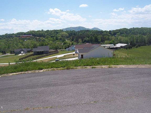 2nd image of LOT 12 Grandeur Ave