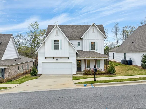 1518 Dartmouth Dr, Auburn, AL 36830