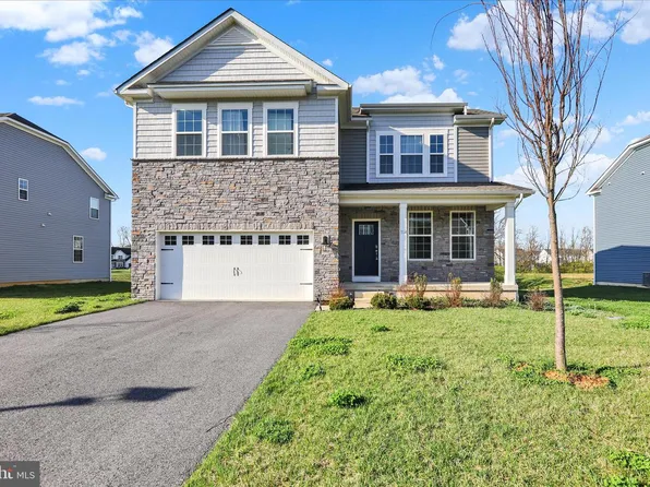 114 Teaberry Ct, Reading, PA 19608