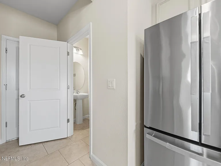 1052 Victoria Hills Ct — Photo 10