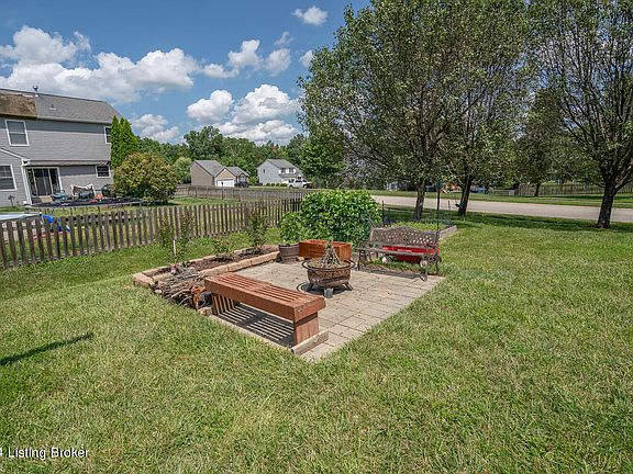 5th image of 6701 Bluffview Cir