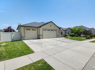 128 Sheridan St, Middleton, ID 83644
