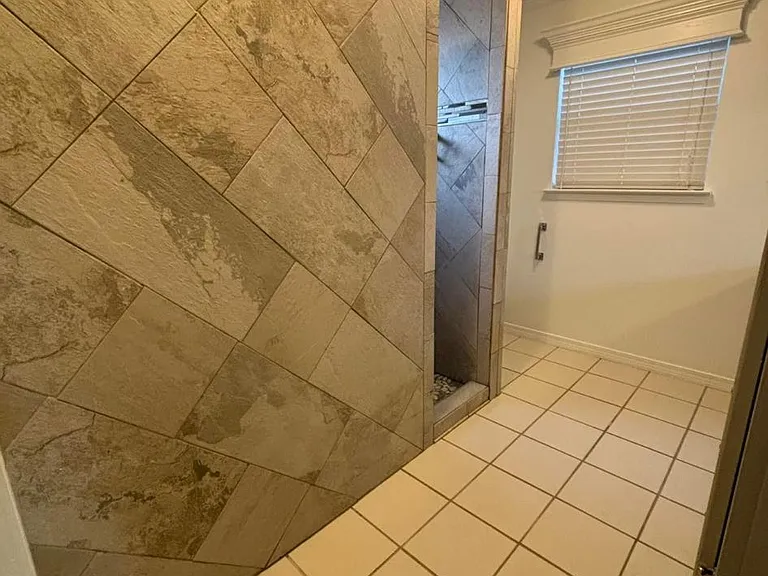 5587 Mobile Ave — Photo 5