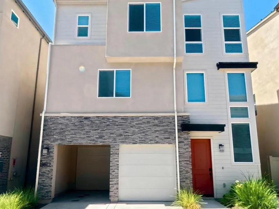 11812 Ella Way #2