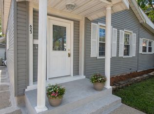 623 N Ottawa Ave, Dixon, IL 61021