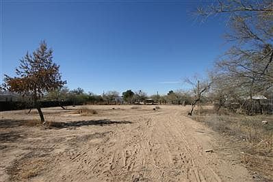 4th image of 7725 N Becky Jo Ln