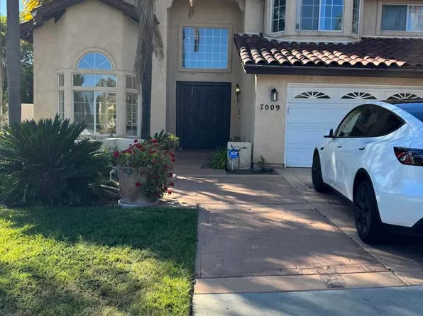 7009 El Fuerte St, Carlsbad, CA 92009