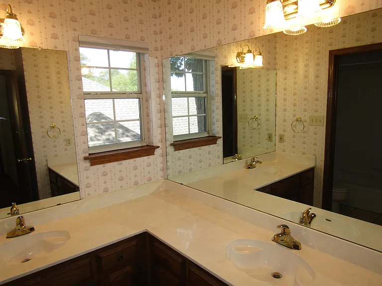 6106 John Chisum Ln — Photo 9