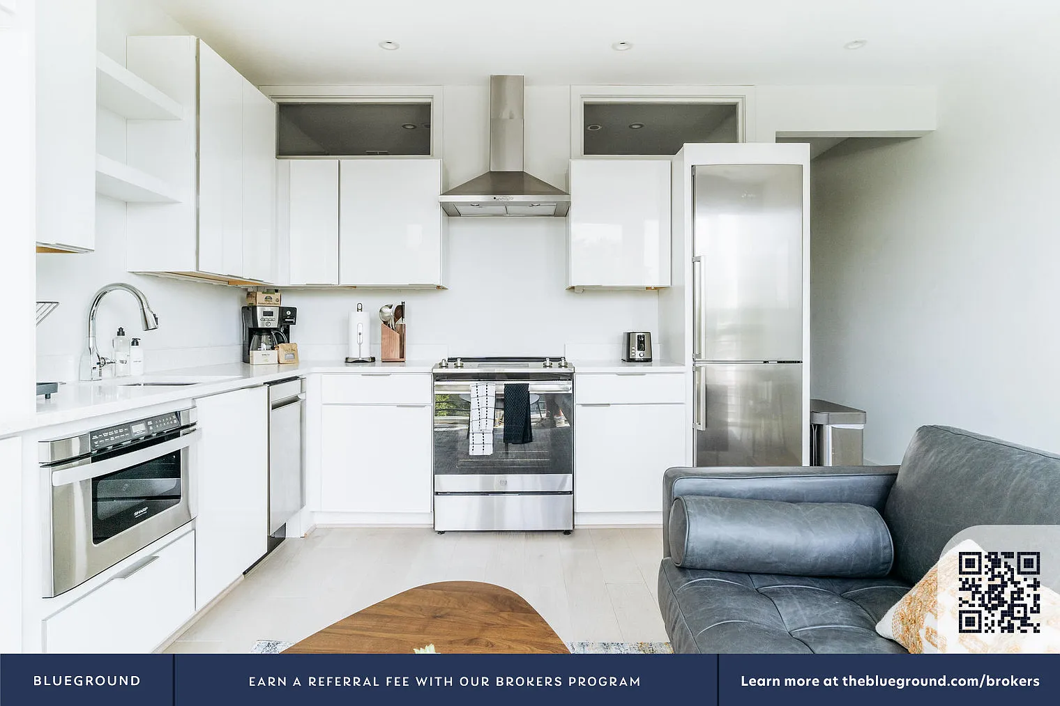 2 bed, 2.0 bath, 947 sqft, $2,470 — Photo 3