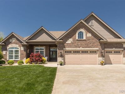 1015 Bellevaux Pl, Saint Charles, MO, 63301