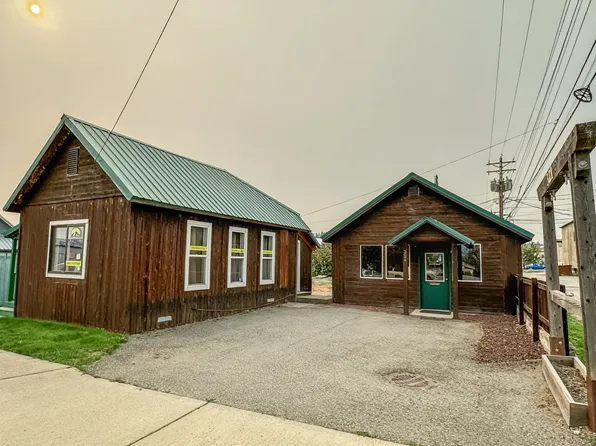 319 W 1st St #321, Newport, WA 99156