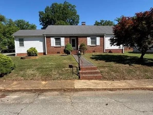 416 Huston Chase Chase, South Hill, VA 23970