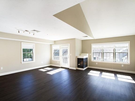 2nd image of 64 Hastings St APT 205