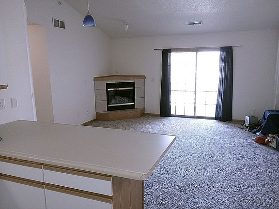 4th image of 2875 Coral Ct APT 302