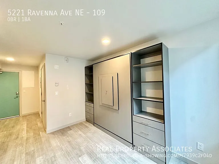 5221 Ravenna Ave NE — Photo 12