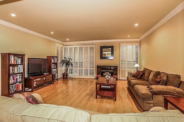 1st image of 700 S Lake Ave APT 124