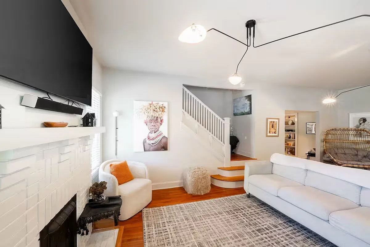 3 bed, 2559 sqft, $3,150 — Photo 4