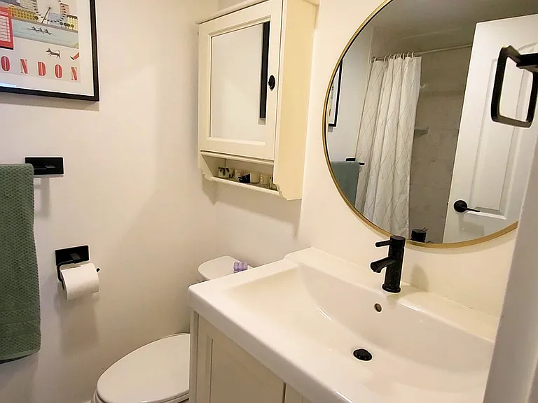 2335 York Ave #207 — Photo 12