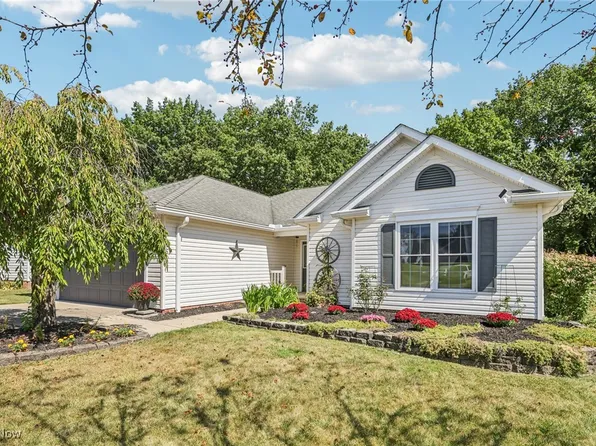 15111 Timber Ridge Dr, Middlefield, OH 44062