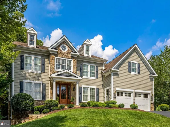 513 John Marshall Dr NE, Vienna, VA 22180
