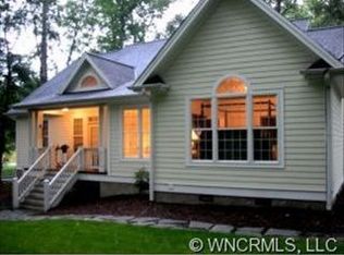 62 Tall Timbers Trl, Hendersonville, NC 28792