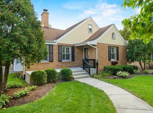 1102 S 3rd St, St Charles, IL 60174