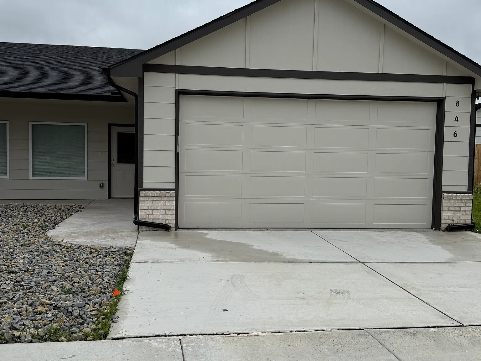 3 bed, 1206 sqft, $1,550 — Photo 2