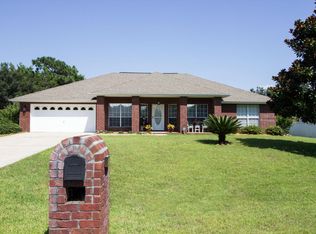 1832 Cardinal Ln, Navarre, FL 32566