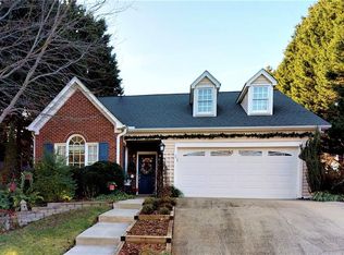 5802 Watercrest Dr, Greensboro, NC 27407