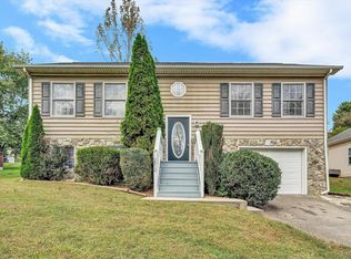 2910 Vinyard Ave NE, Roanoke, VA 24012