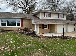 480 Chapple Hill Dr NE, North Canton, OH 44720