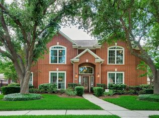 8331 Castle Pond Ct, Houston, TX 77095