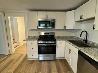 204-06 Sunset Ave #204, Syracuse, NY 13208