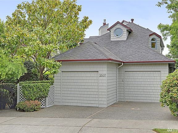2nd image of 2507 Crane Dr W