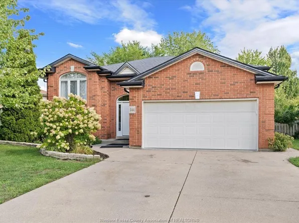 844 Cottage Grove Ave, Kingsville, ON N9Y 3X8