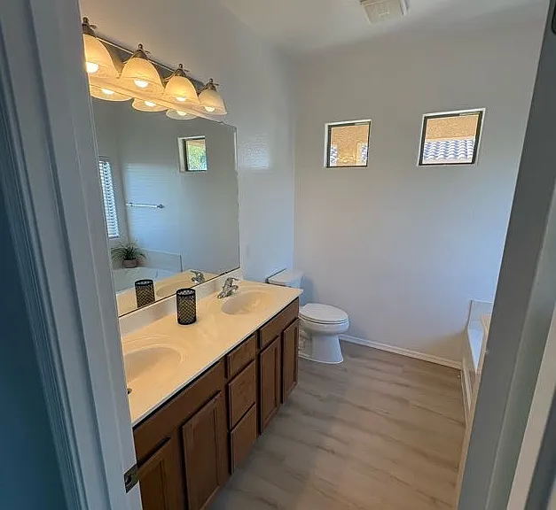 1366 E Linda Dr — Photo 18