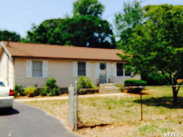 1st image of 114 N Evergreen Dr