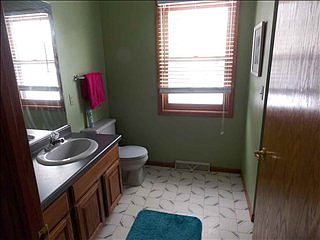 2nd image of 280/282 Oakwood Ave