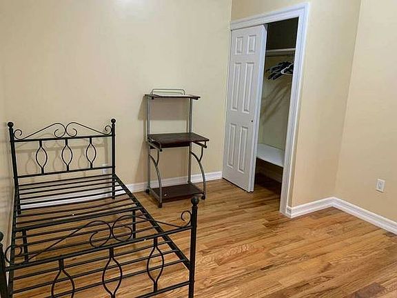 5th image of 1051 Ocean Ave APT 4