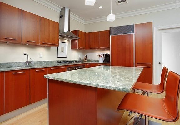 2nd image of 192 W Springfield St #2