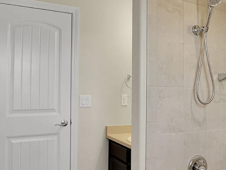 6782 Galpin Dr — Photo 27