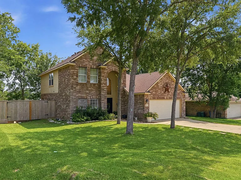 13217 Lazy Ln — Photo 2
