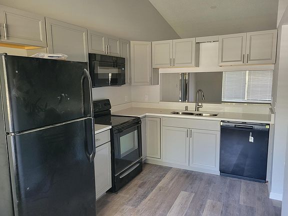 2nd image of 268 Live Oak Blvd