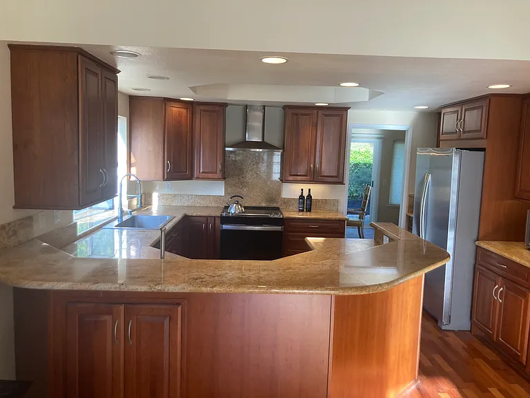 726 Santa Rufina Dr — Photo 2
