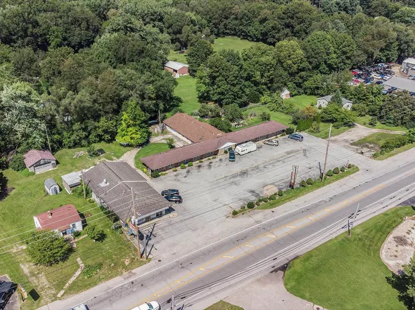 1640 E McKinley Ave, Mishawaka, IN 46545