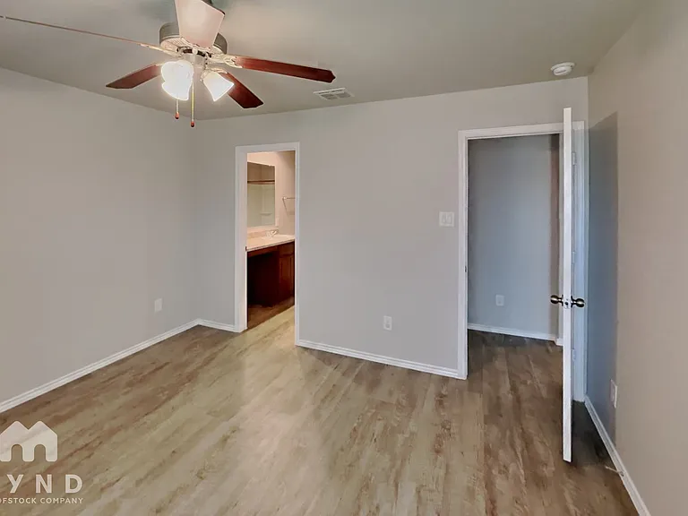 12920 Cicely Ct — Photo 7