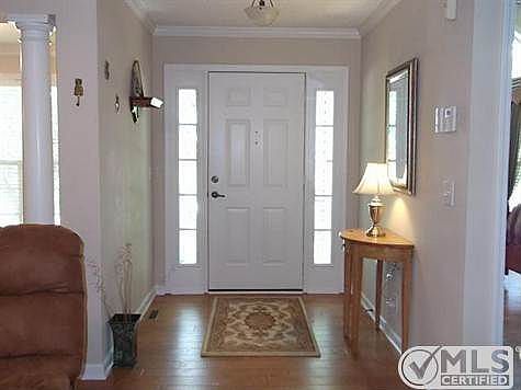 5th image of 1627 Barrywood Cir E