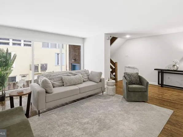 1124 1/2 Lombard St, Philadelphia, PA 19147